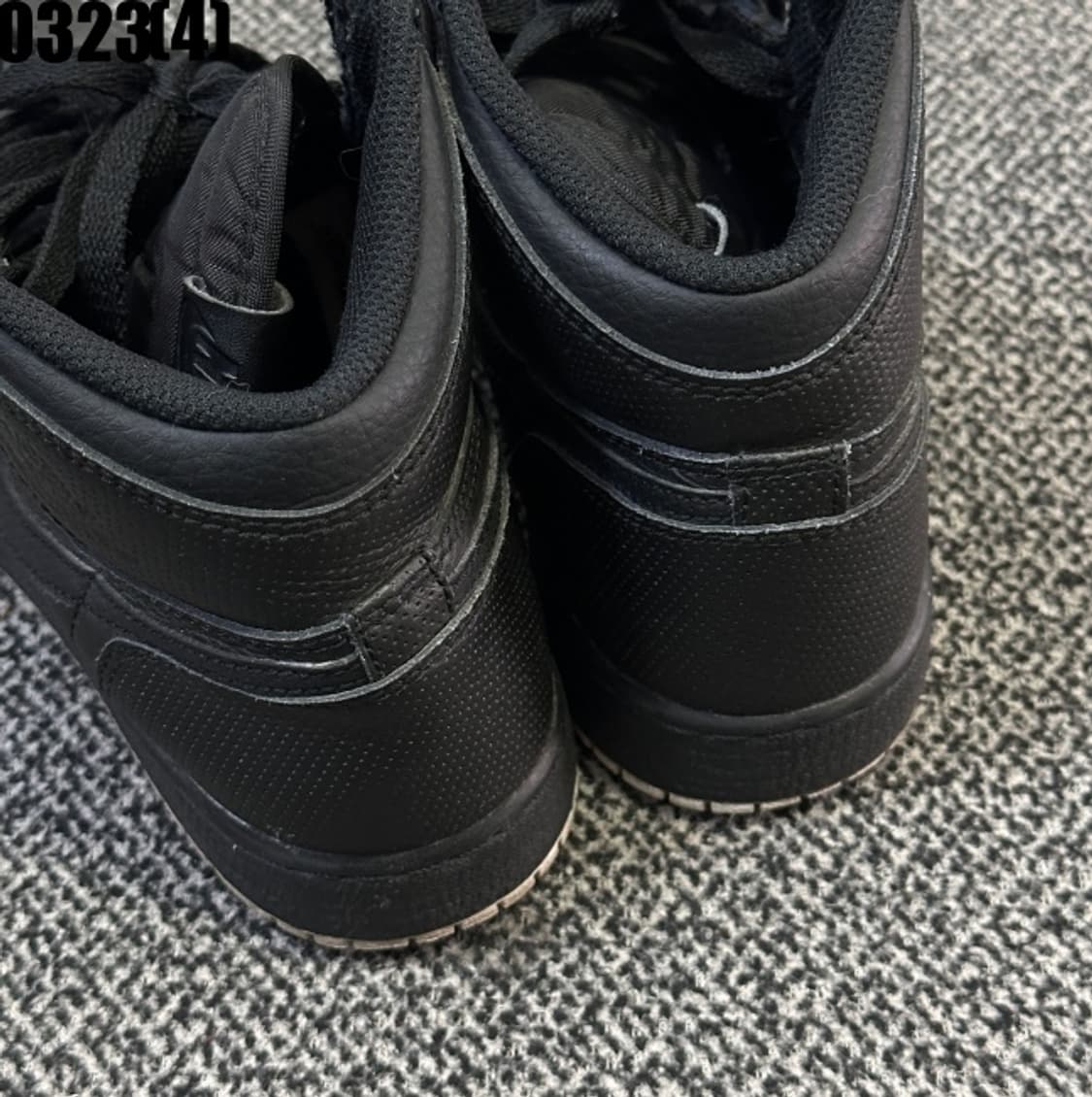 235 나이키 에어 조던 1 블랙 하이 스니커즈 0323(4) 상품이미지4