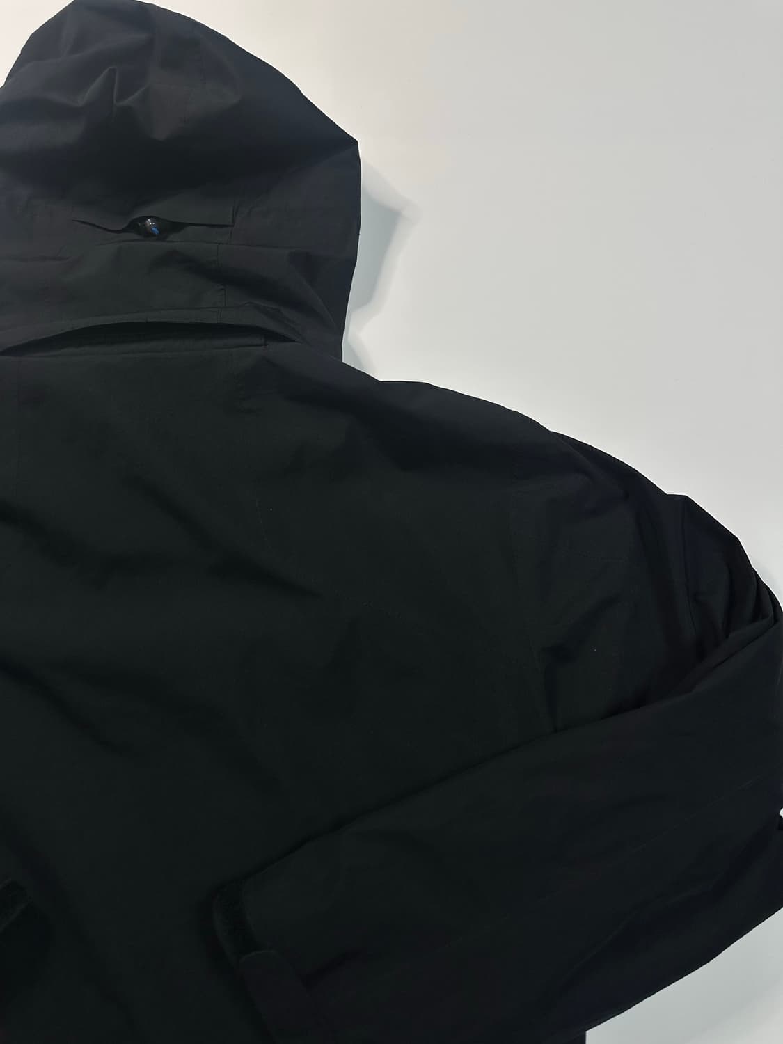 살로몬 블랙 바람막이 상품이미지7