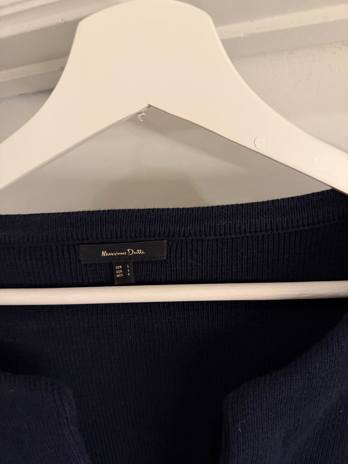 마시모두띠 네이비 금장 니트 상품이미지3