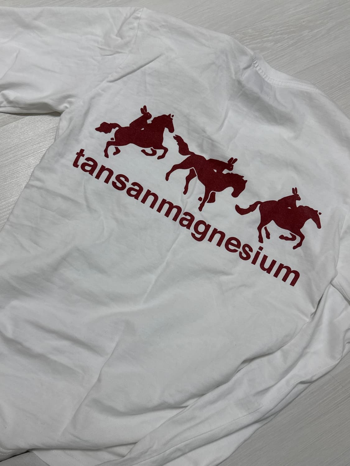 탄산마그네슘 홀스 래빗 롱슬리브 화이트레드 상품이미지3