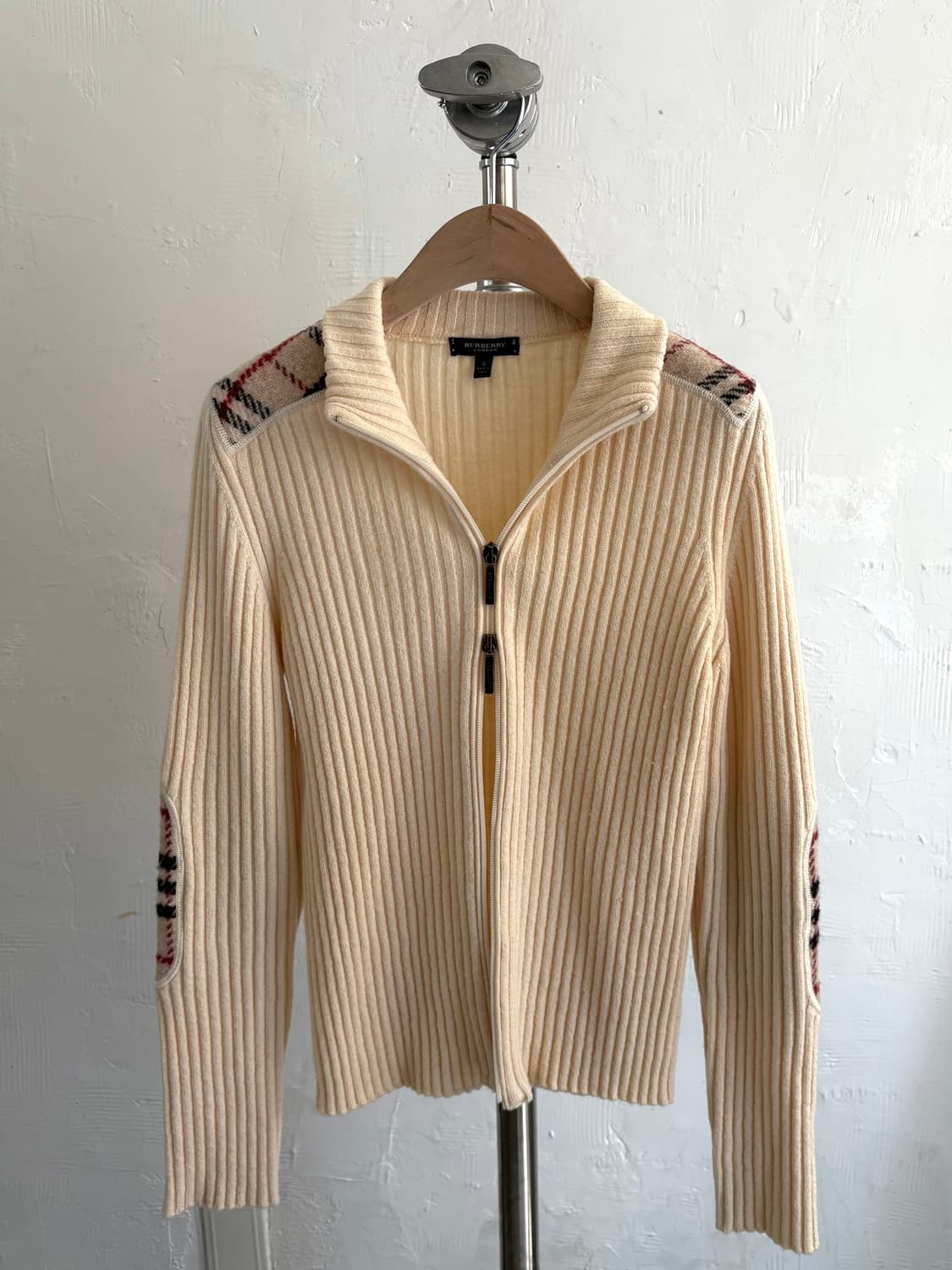 Burberry 버버리 아이보리 노바체크 패치 니트 집업 상품이미지2