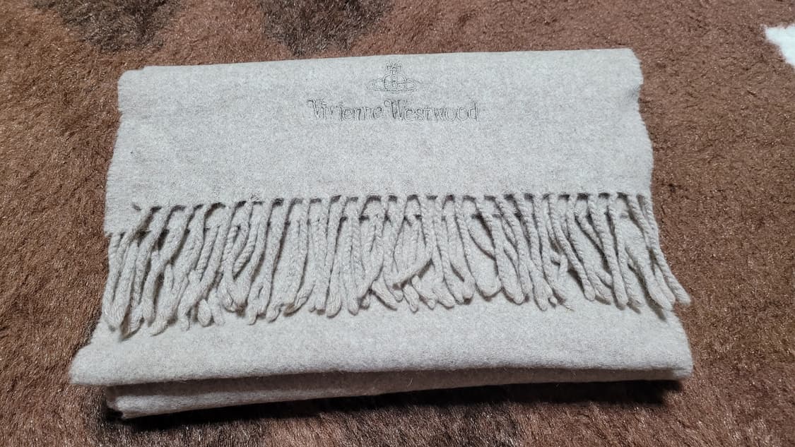 비비안 웨스트우드 남녀공용 머플러 상품이미지8