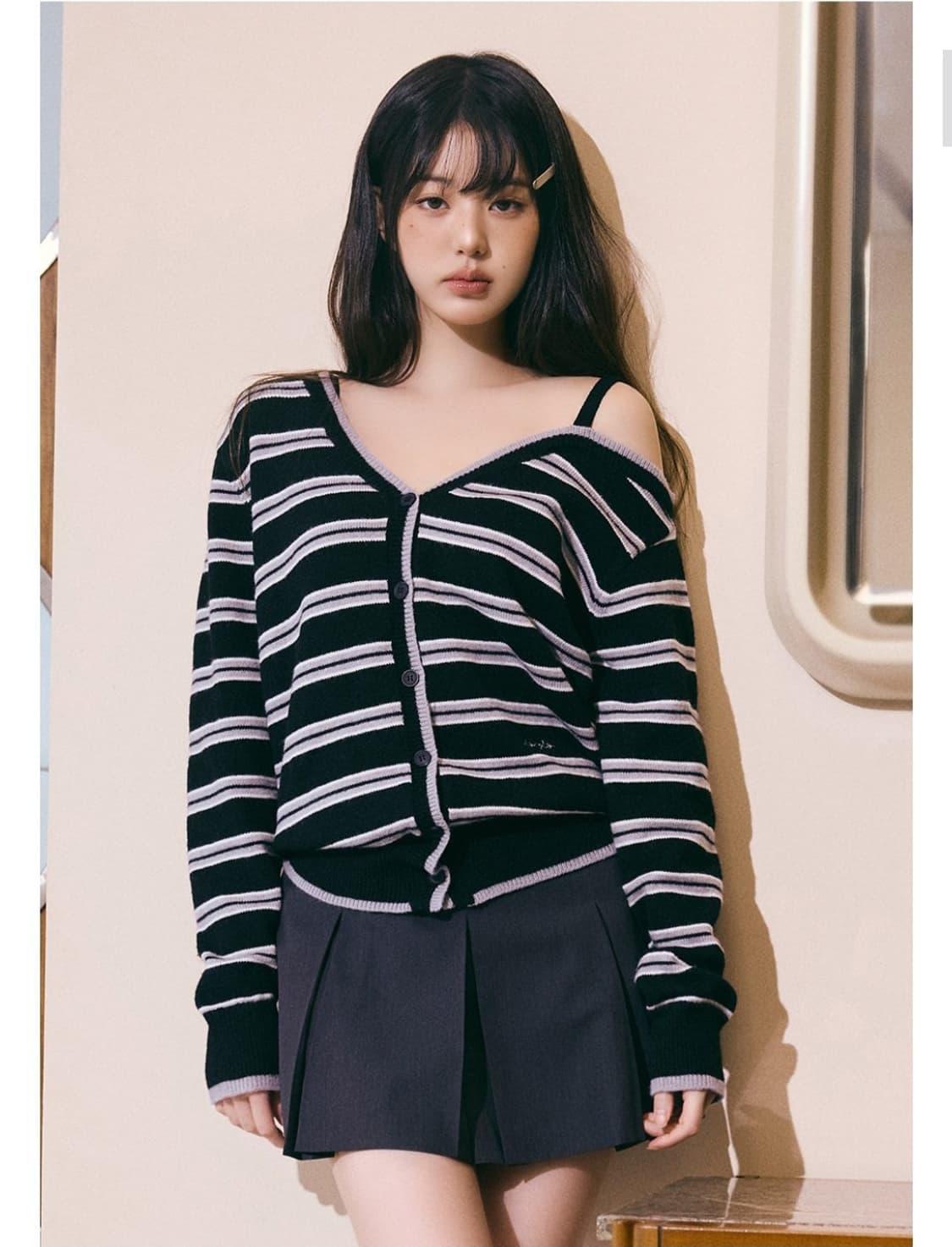 로라로라 원 오프숄더 스트라이프 울 가디건 상품이미지2