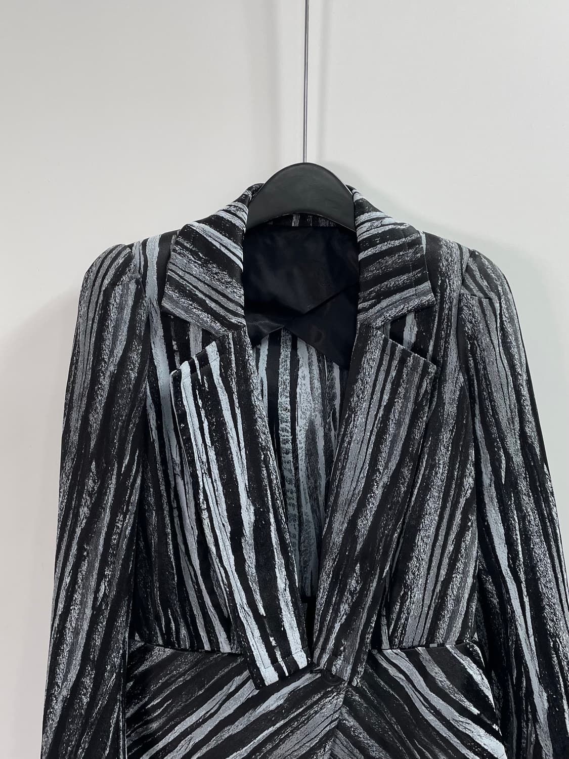 비비안웨스트우드 앵글로마니아 블레이저 자켓 (on.36) 상품이미지2