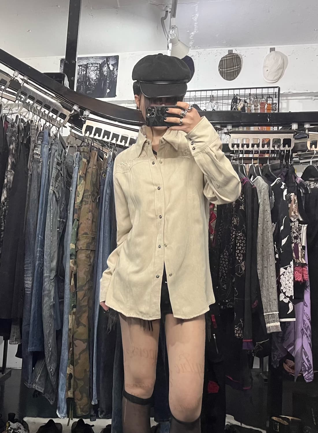 베이지 자수 셔츠 상품이미지1