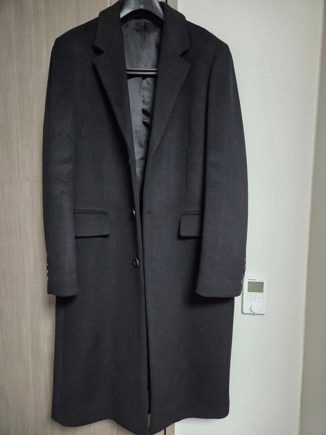 캐시미어 블렌드 오버사이즈 싱글 코트 [블랙] 무신사 스탠다드 상품이미지3