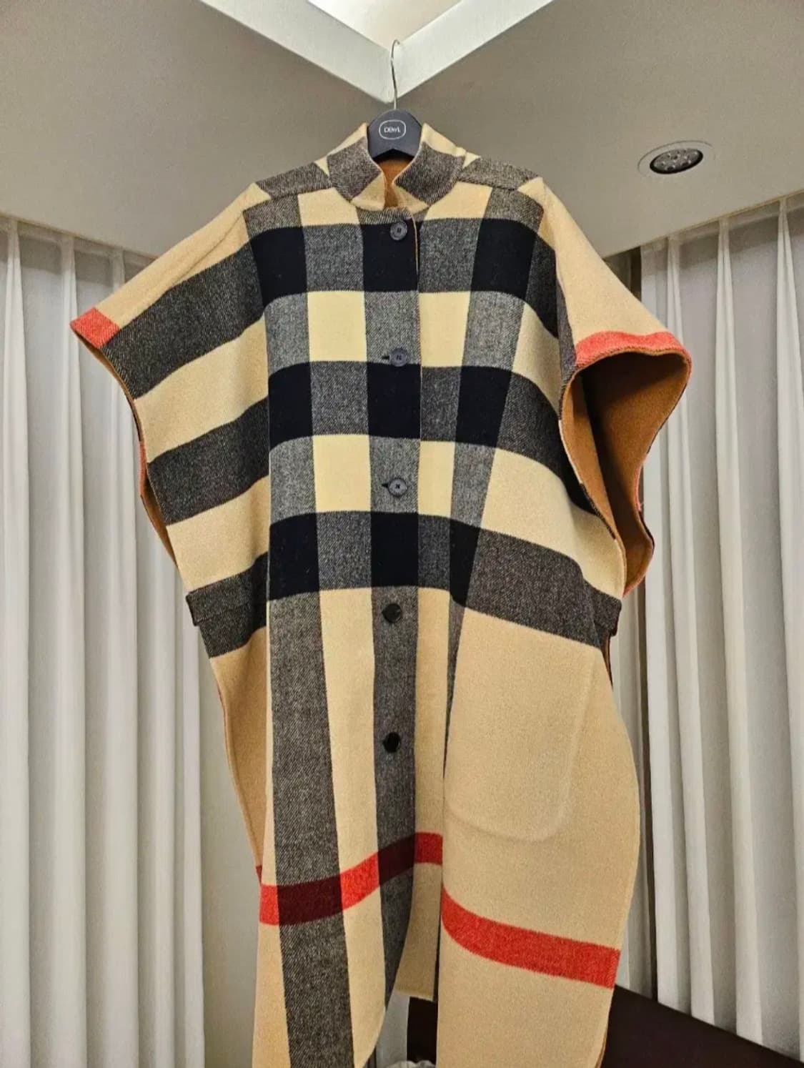 (급처)정품 버버리 리버시블 양면 케이프 현아 판쵸코트 상품이미지5