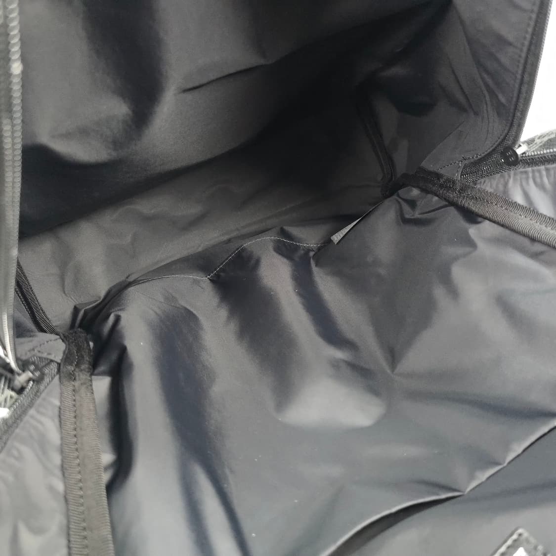 발렌시아가 BB 모노그램 프린트 코팅캔버스 백팩 상품이미지8