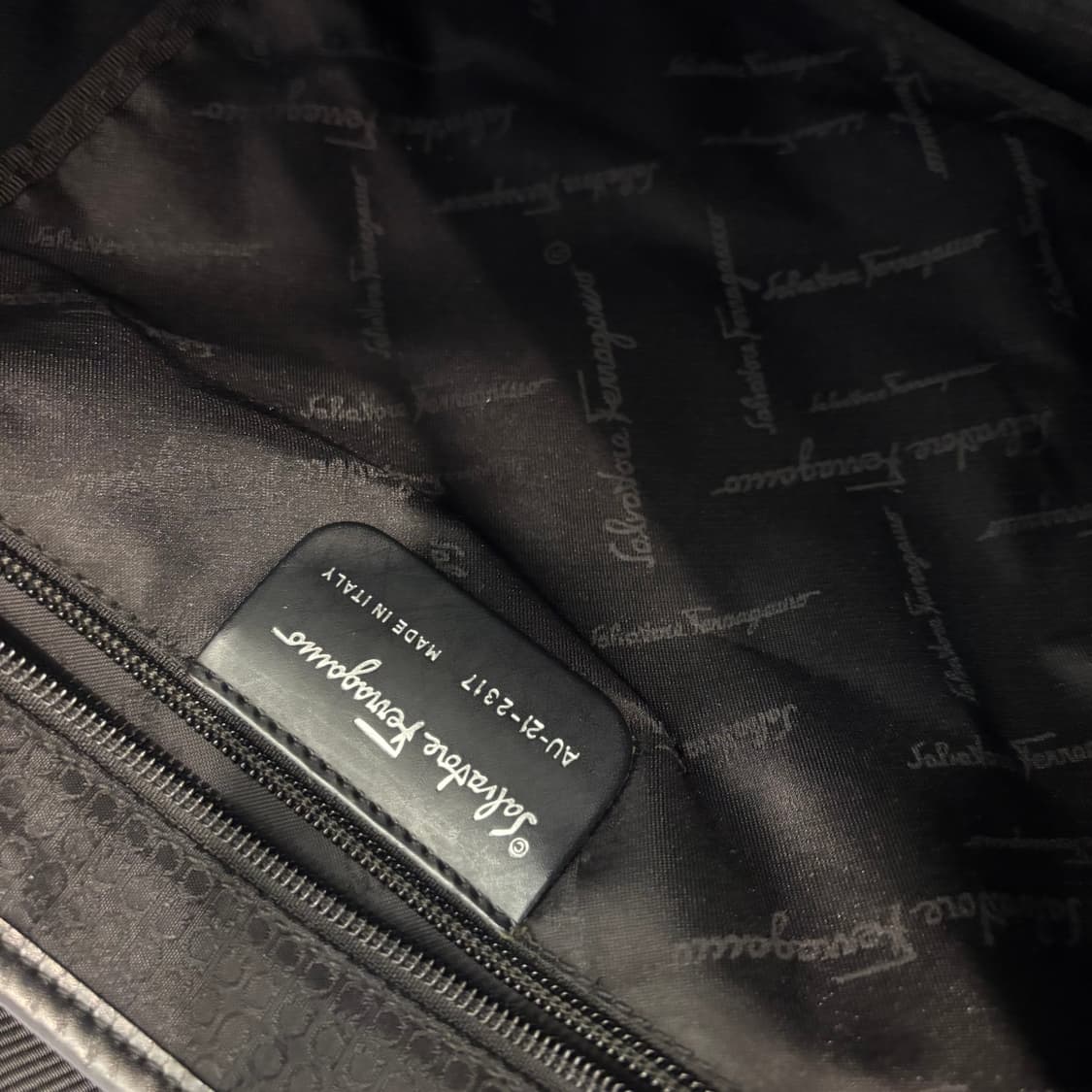 정품 페라가모 패브릭 토트백     상품이미지10