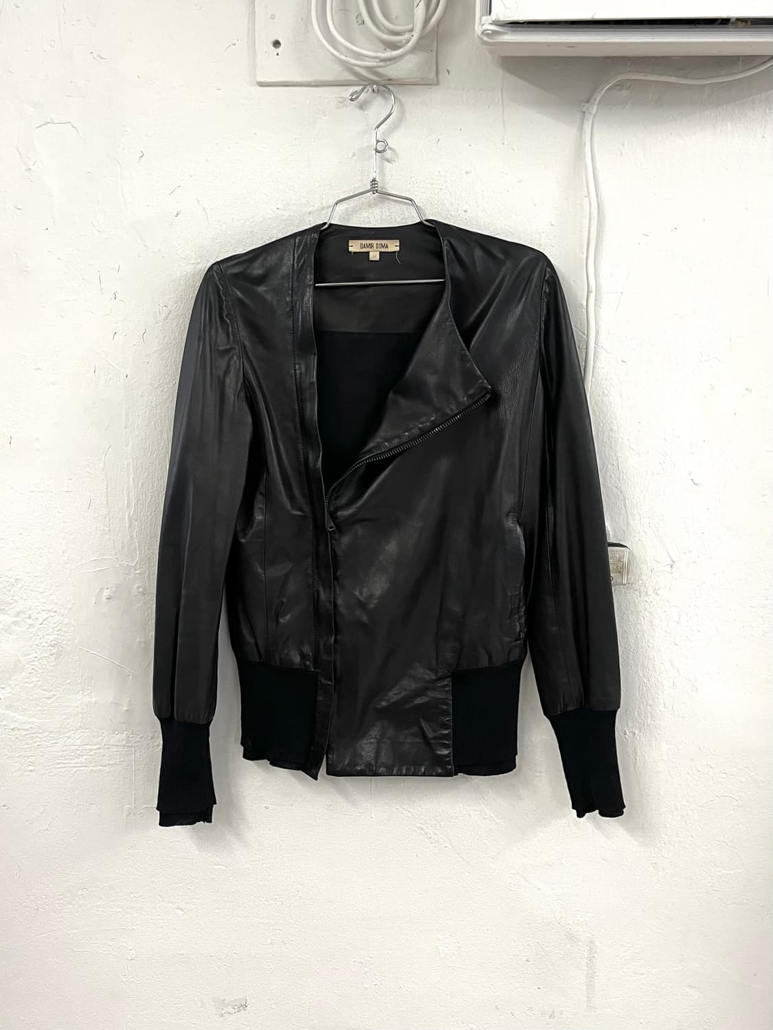 다미르도마 드레이핑 램스킨 레더 자켓 상품이미지7