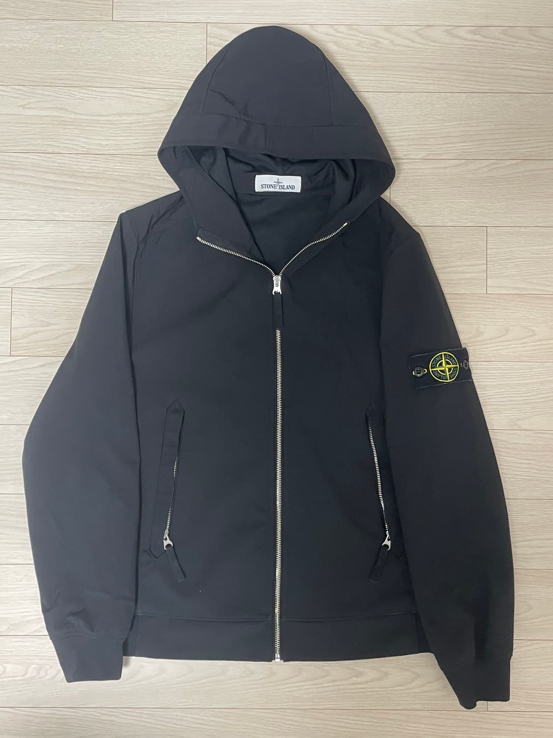 [ S ] 정품 스톤아일랜드 라이트 소프트쉘 블랙 상품이미지2