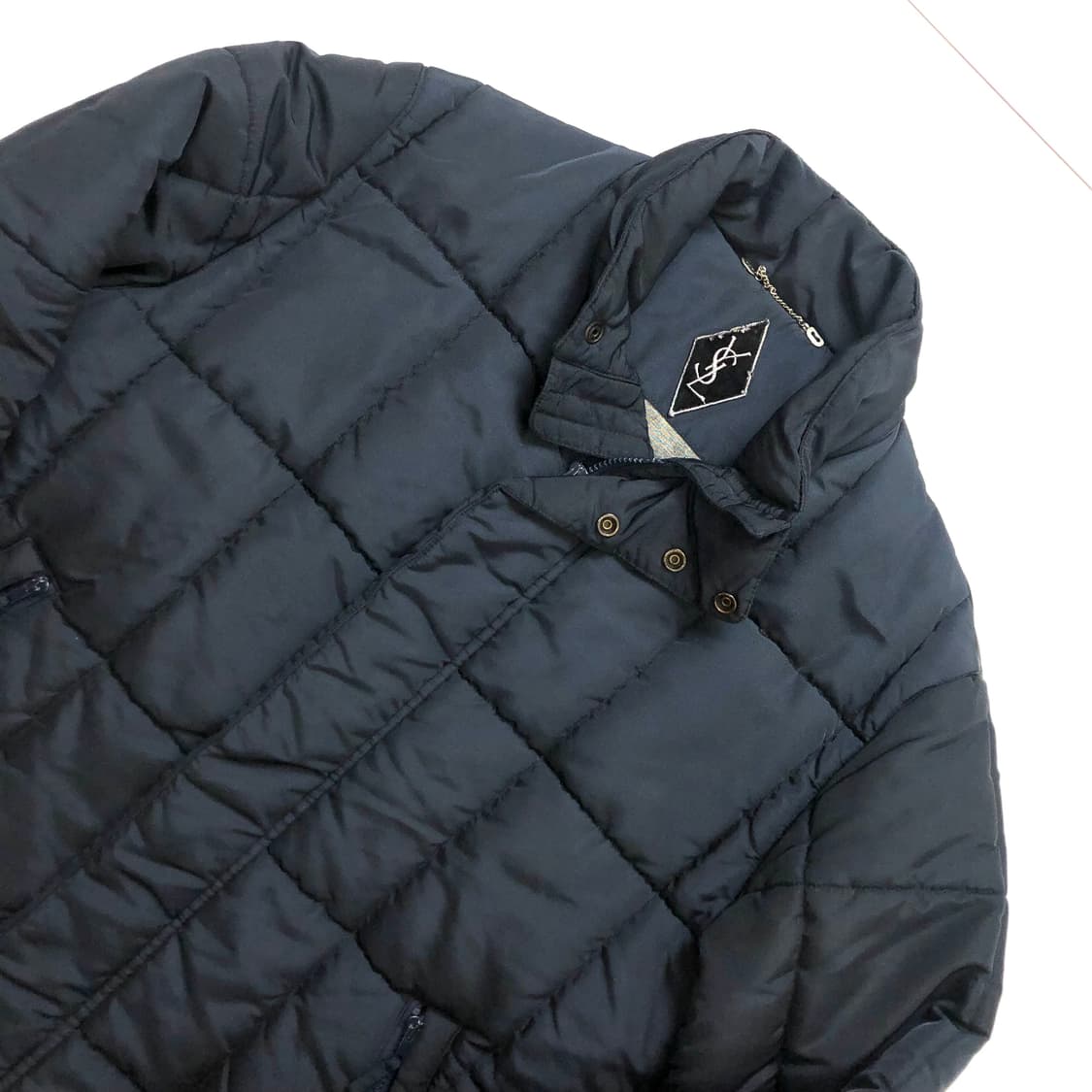 입생로랑 퀼팅 네이비 패딩 95 상품이미지3