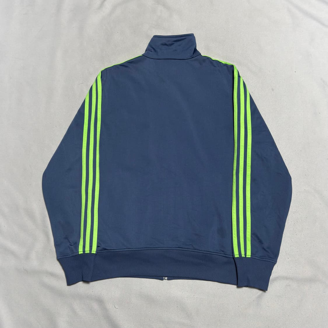 S 아디다스 형광라인 챠콜 트랙탑 상품이미지3