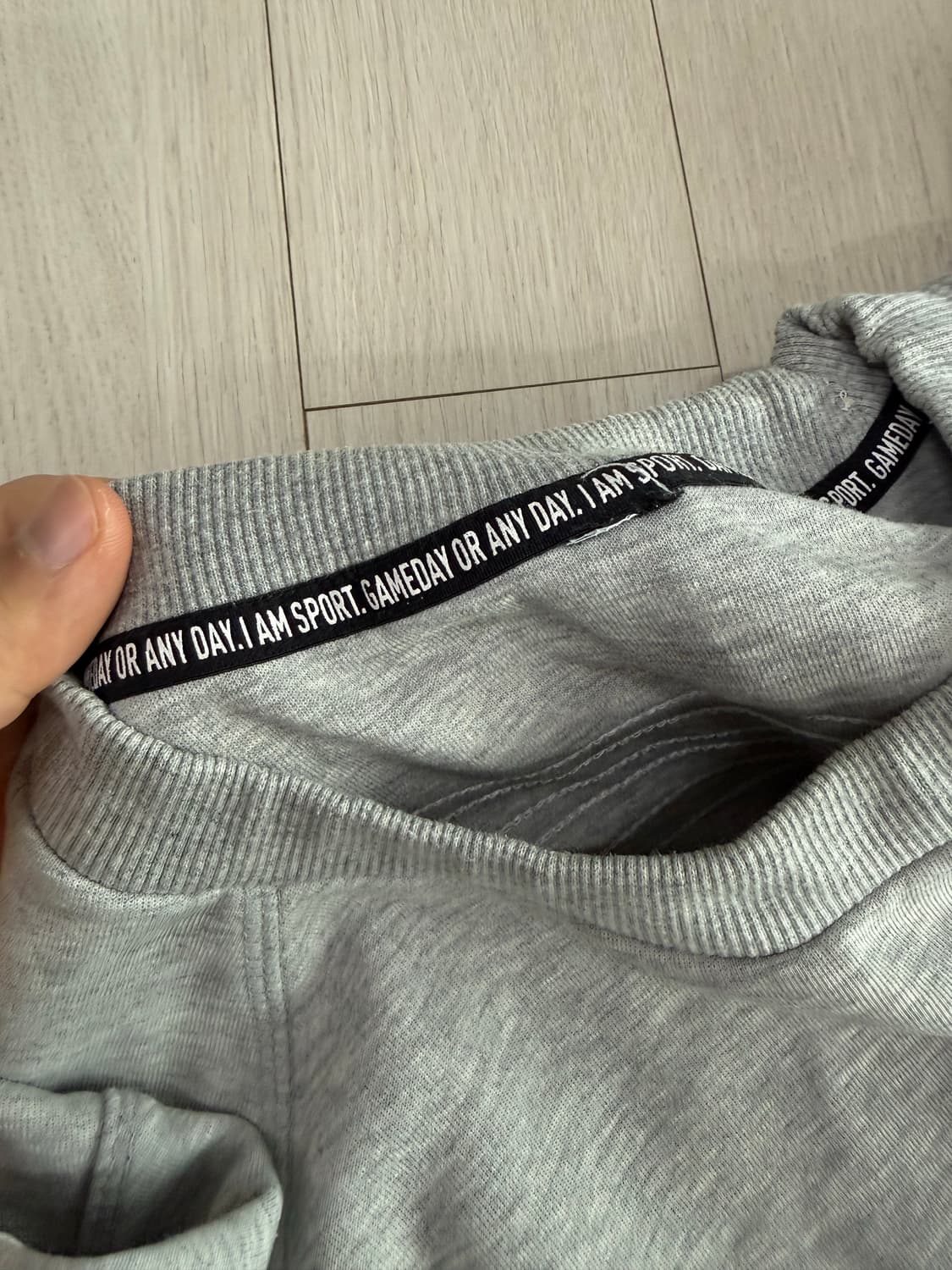 아디다스 맨투맨 상품이미지1