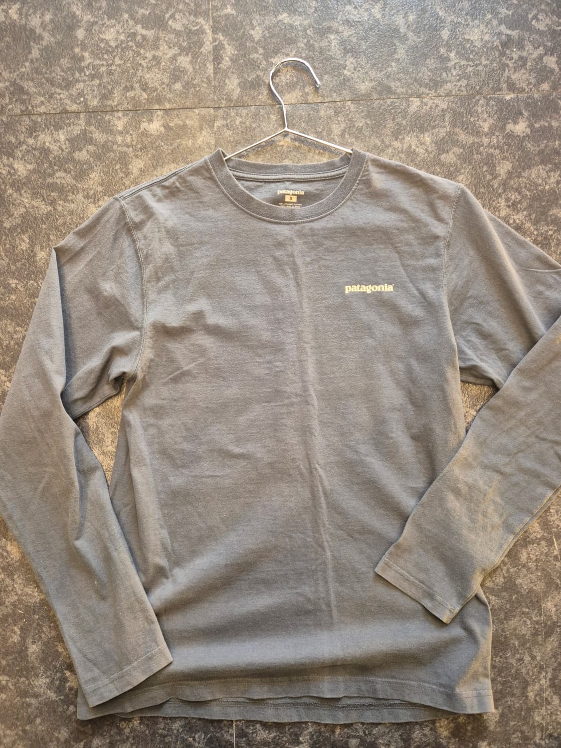 파타고니아 남성+여성 긴팔 티셔츠 S사이즈입니다 상품이미지1