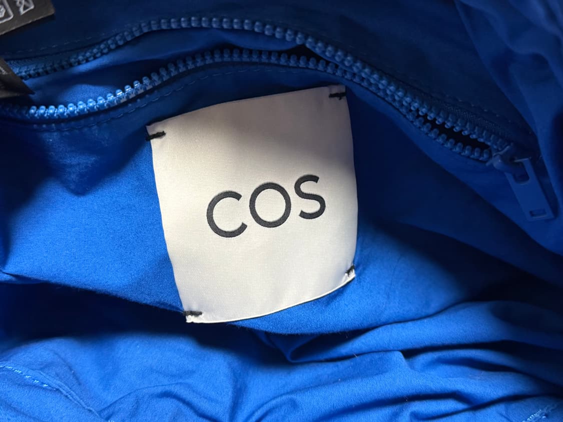 COS 오버사이즈 퀼티드 구름백 블루 판매 상품이미지6