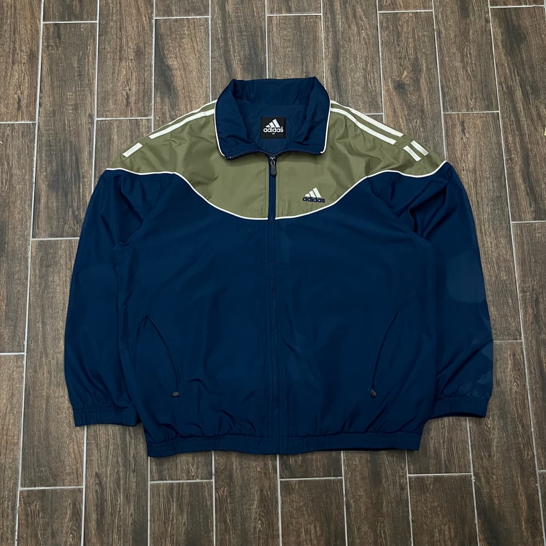 아디다스 올드스쿨 바람막이 자켓 상품이미지3