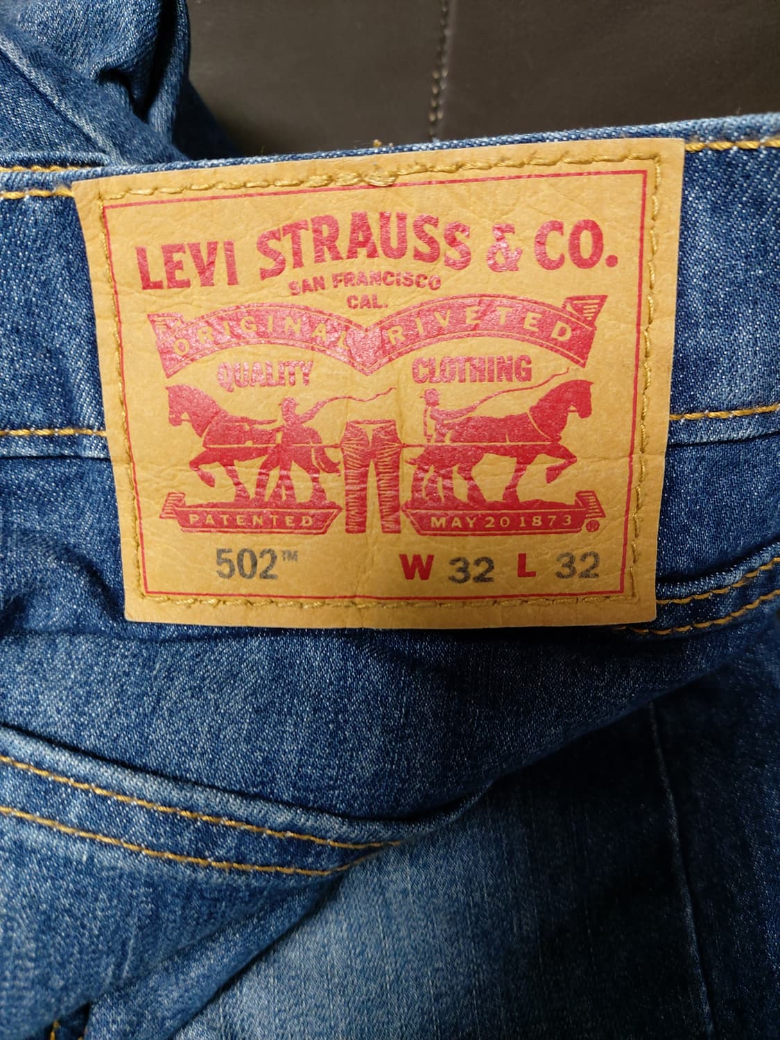 리바이스 502 레귤러 스트레이트 핏 청바지(W32,L32)

 상품이미지3