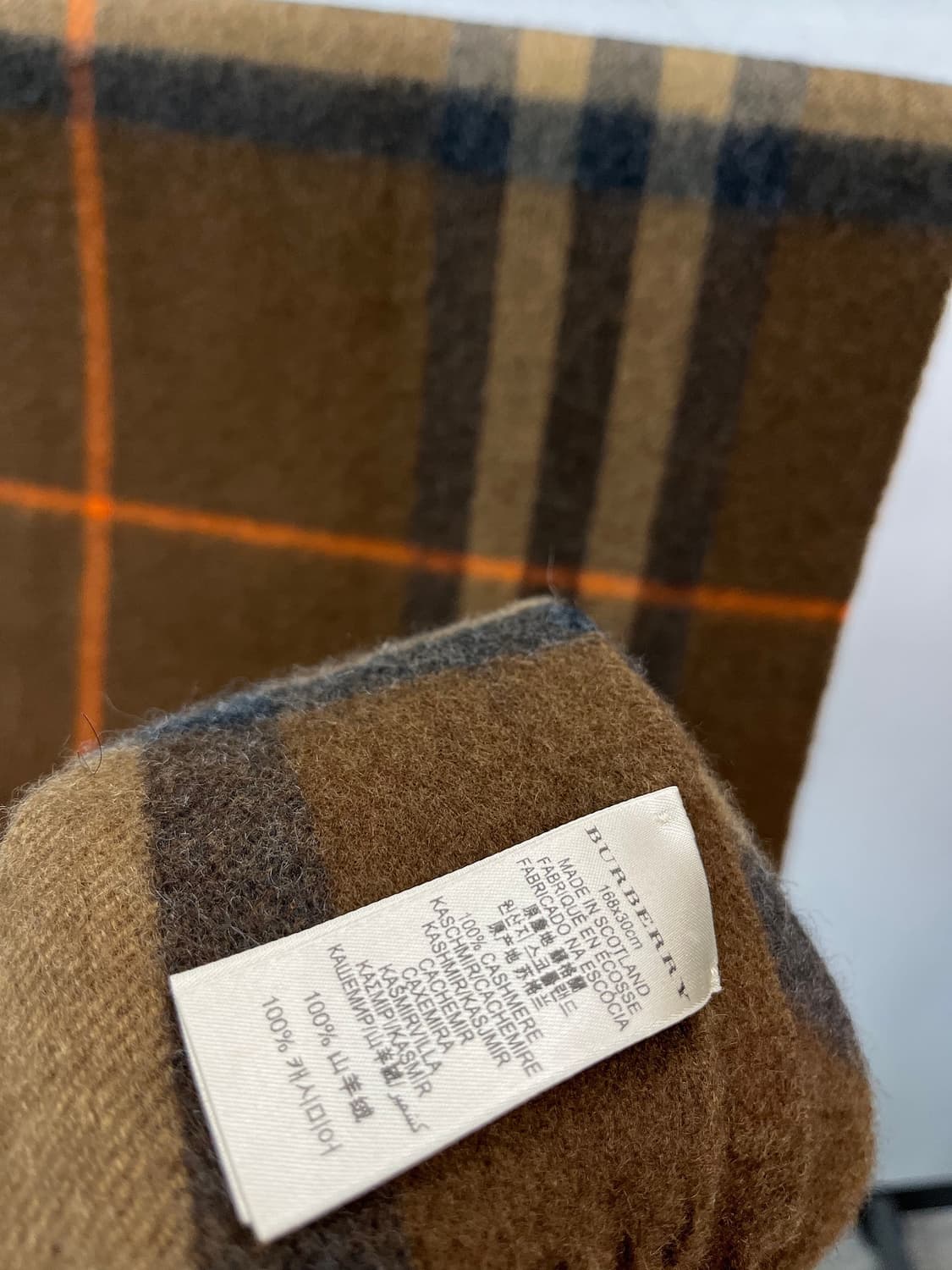 버버리 런던 캐시미어100% 머플러  상품이미지3