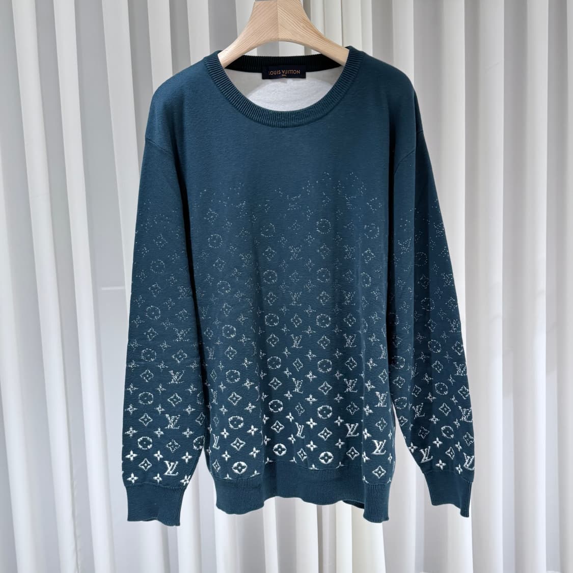 2XL / 루이비통 모노그램 그라데이션 니트  상품이미지3