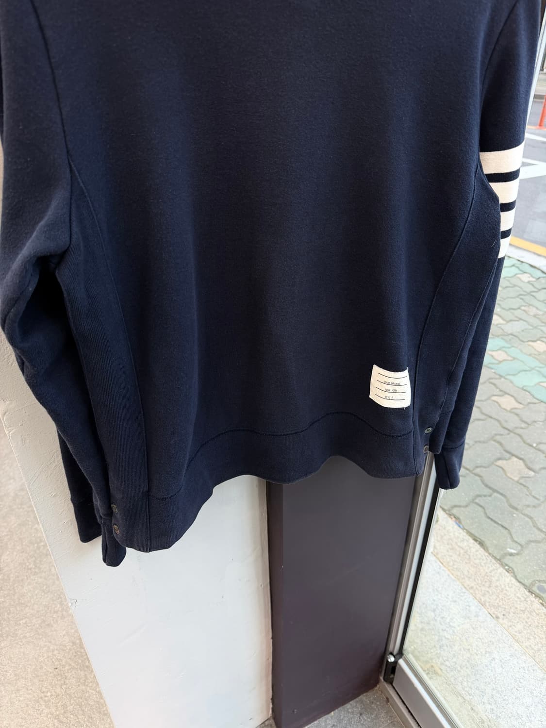 4/ 톰브라운 클래식 루프백 4바 맨투맨 상품이미지5