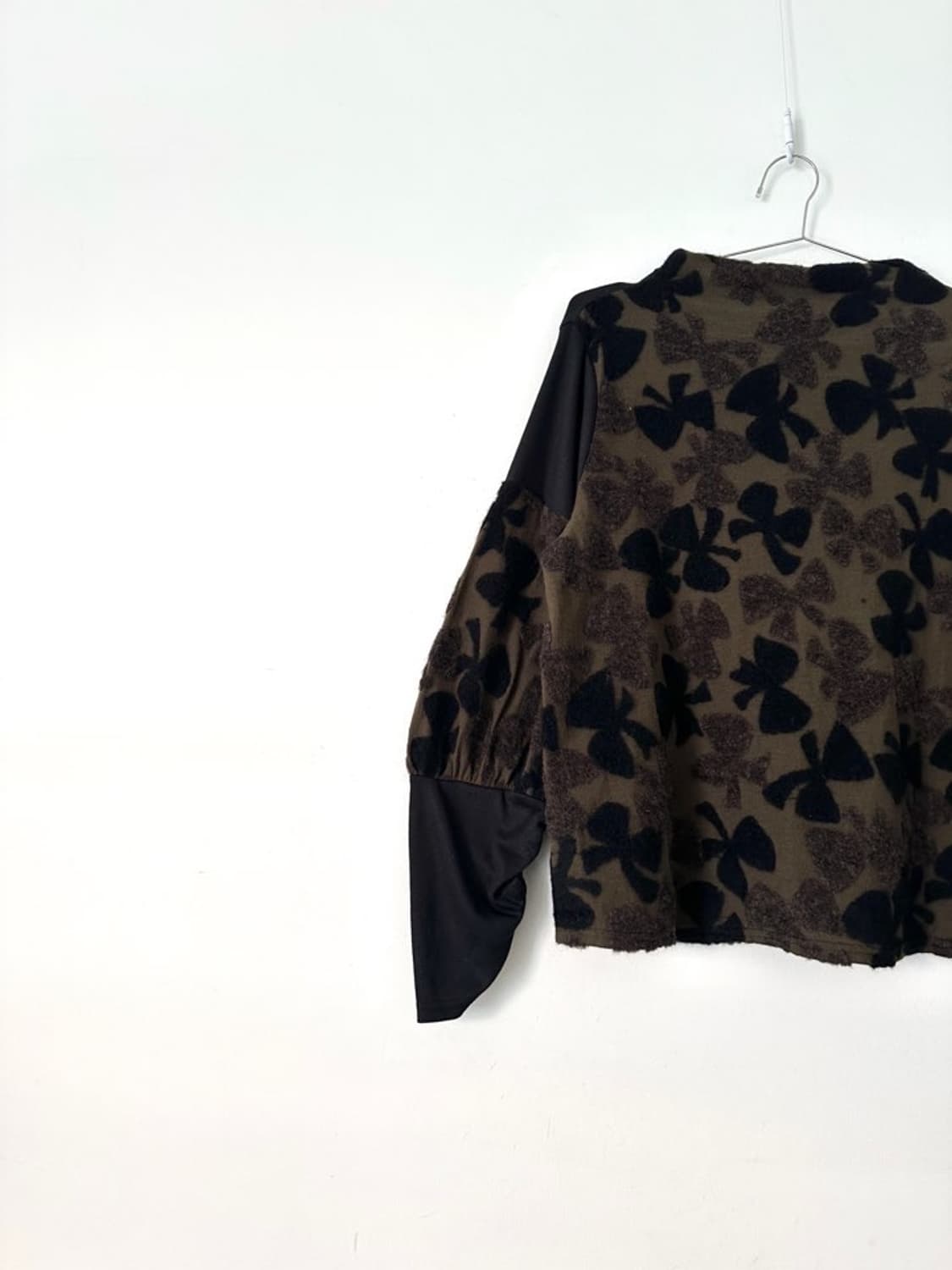 Clover high neck boucle knit 상품이미지3
