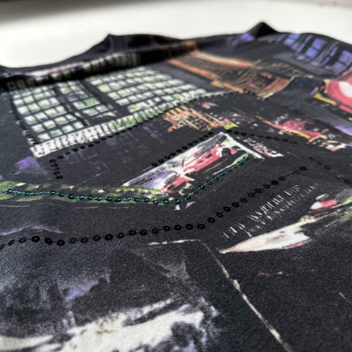 슈프림 스카이라인 시퀸 롱슬리브 티셔츠 상품이미지5