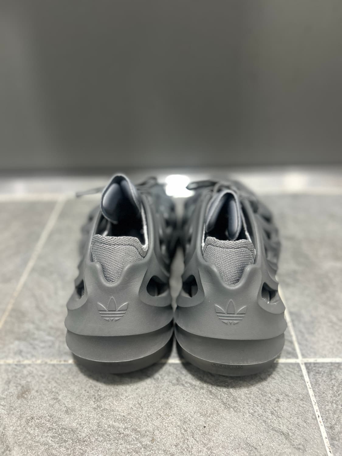 아디다스 아디폼Q 운동화 트리플 그레이 250 상품이미지4