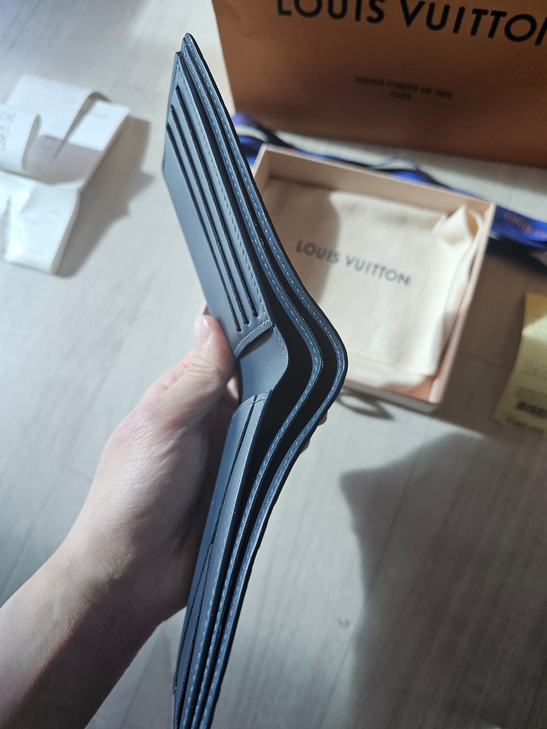 루이비통 멀티플 월렛 네이비 블루 판매합니다 (M83379) 상품이미지8