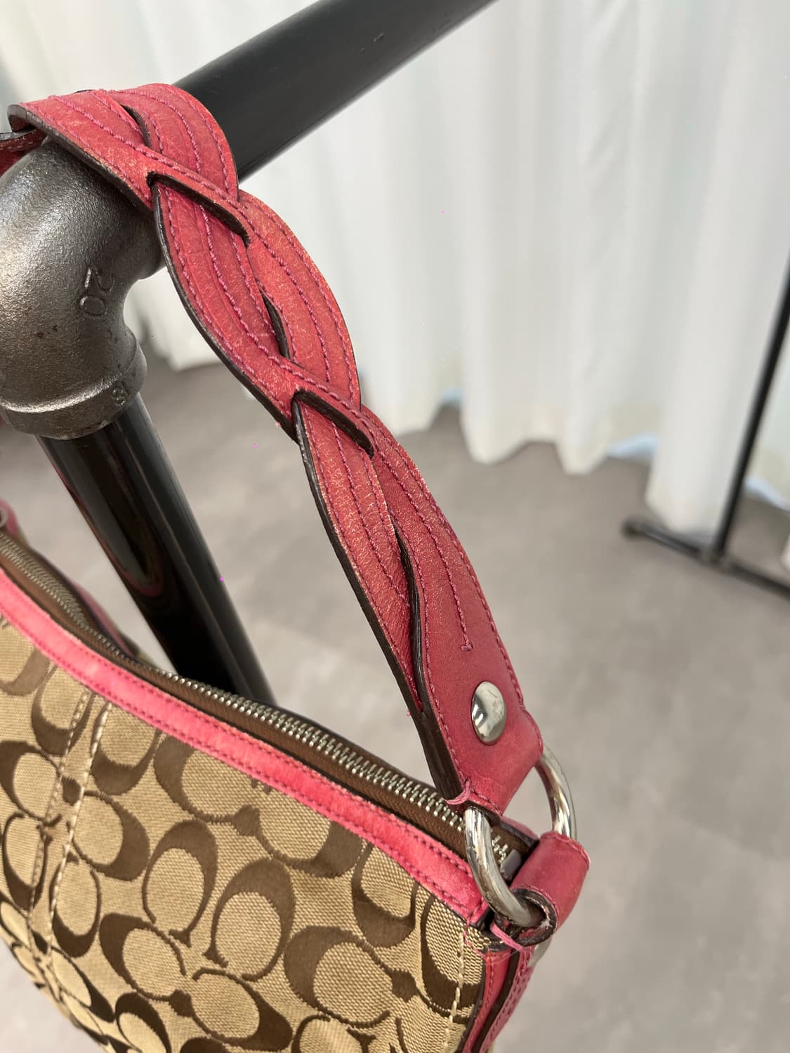 Coach Beige & Pink Bags 상품이미지4