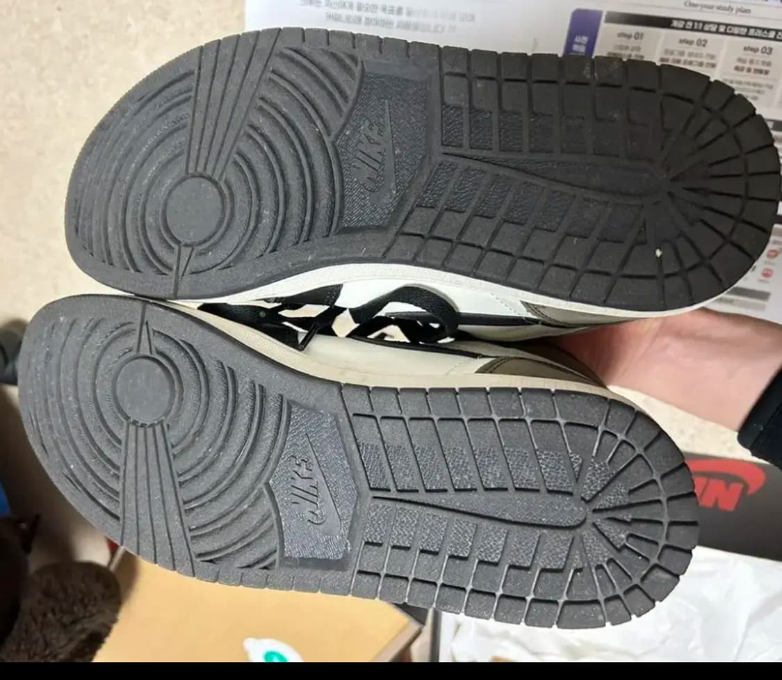 나이키 조던1 다크모카 270 상품이미지10