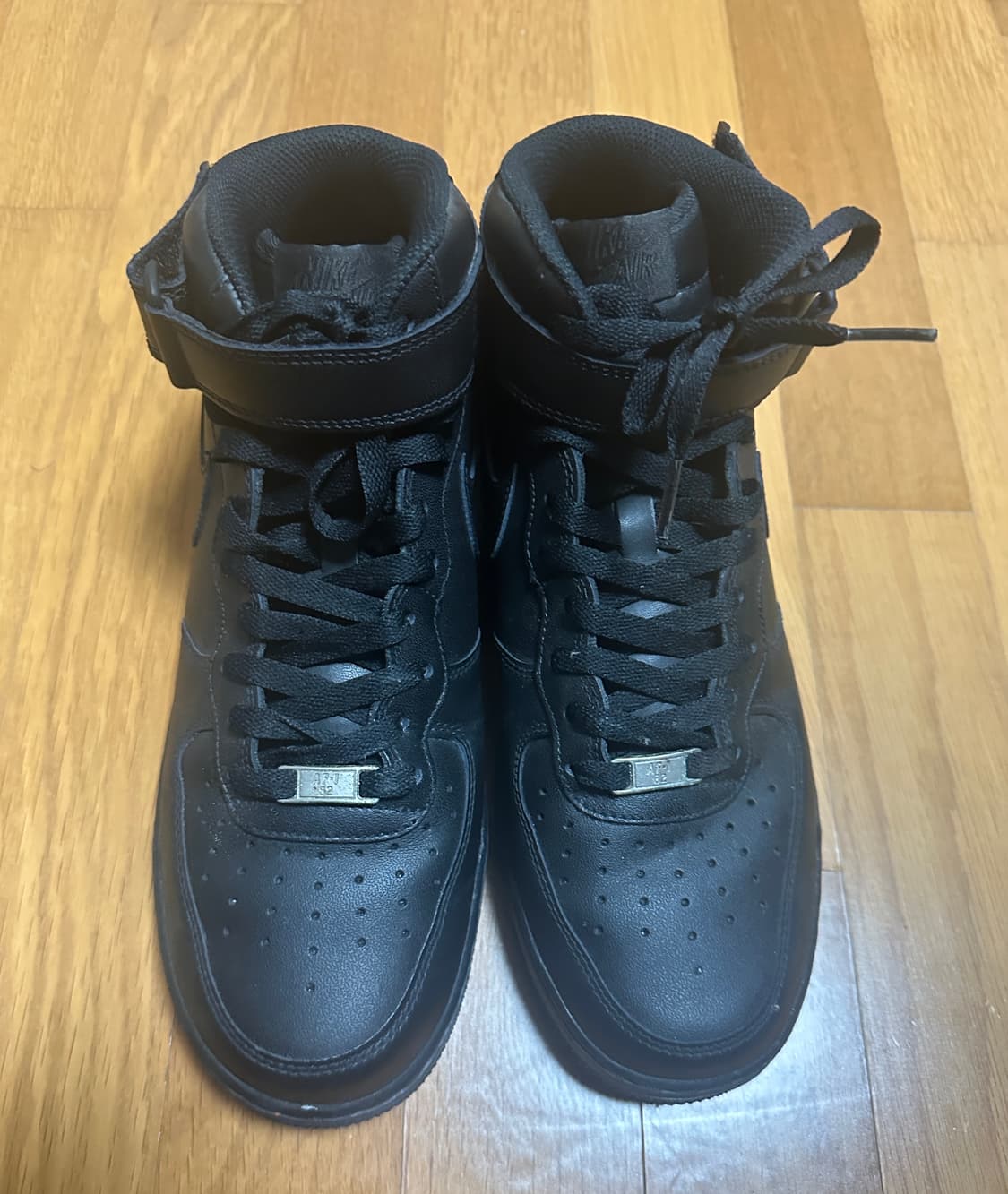[285] 나이키 에어포스 1 미드 블랙 상품이미지2