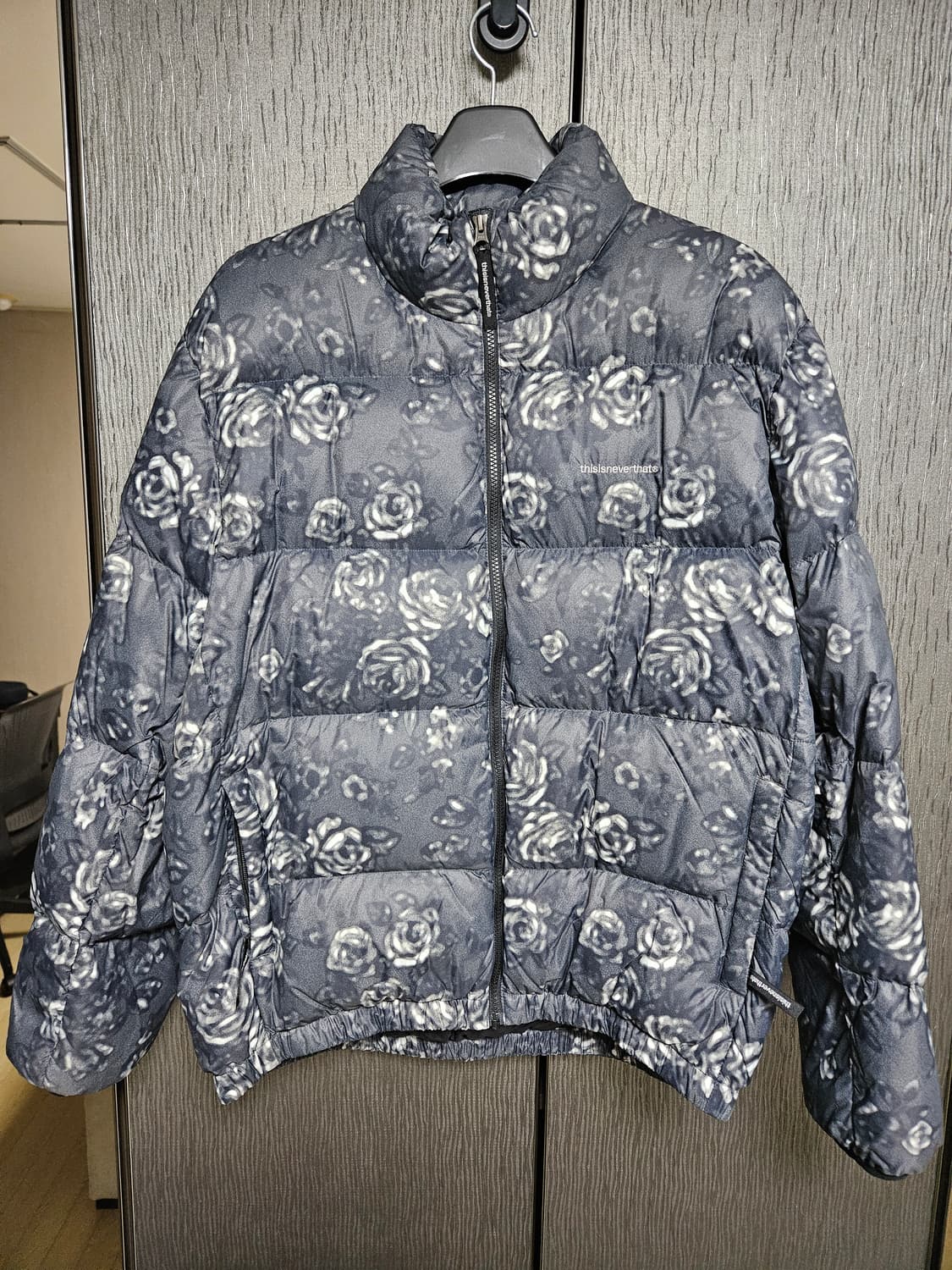 thisisneverthat 패딩 상품이미지1