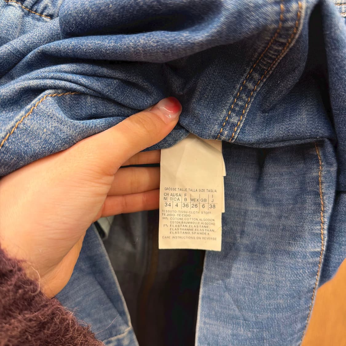 스포트막스 데님 미디 스커트 스티치 사이드 밴딩 디테일 A라인 중청 상품이미지9