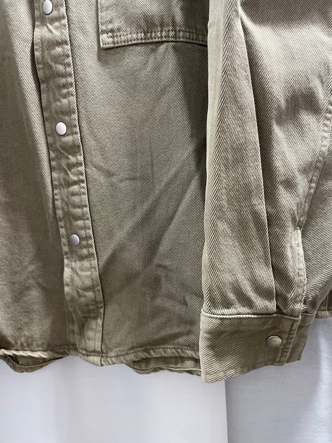 에잇세컨즈/ 헤비 트윌 가먼트다잉 셔츠 올리브/ XXL 상품이미지8