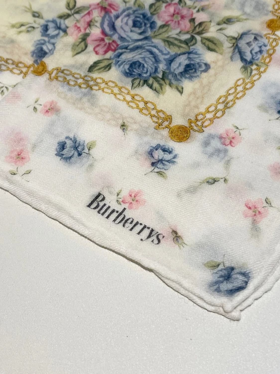 버버리 00s 시그니처 재팬 플라워 쁘띠 반다나 손수건 A1207 상품이미지4