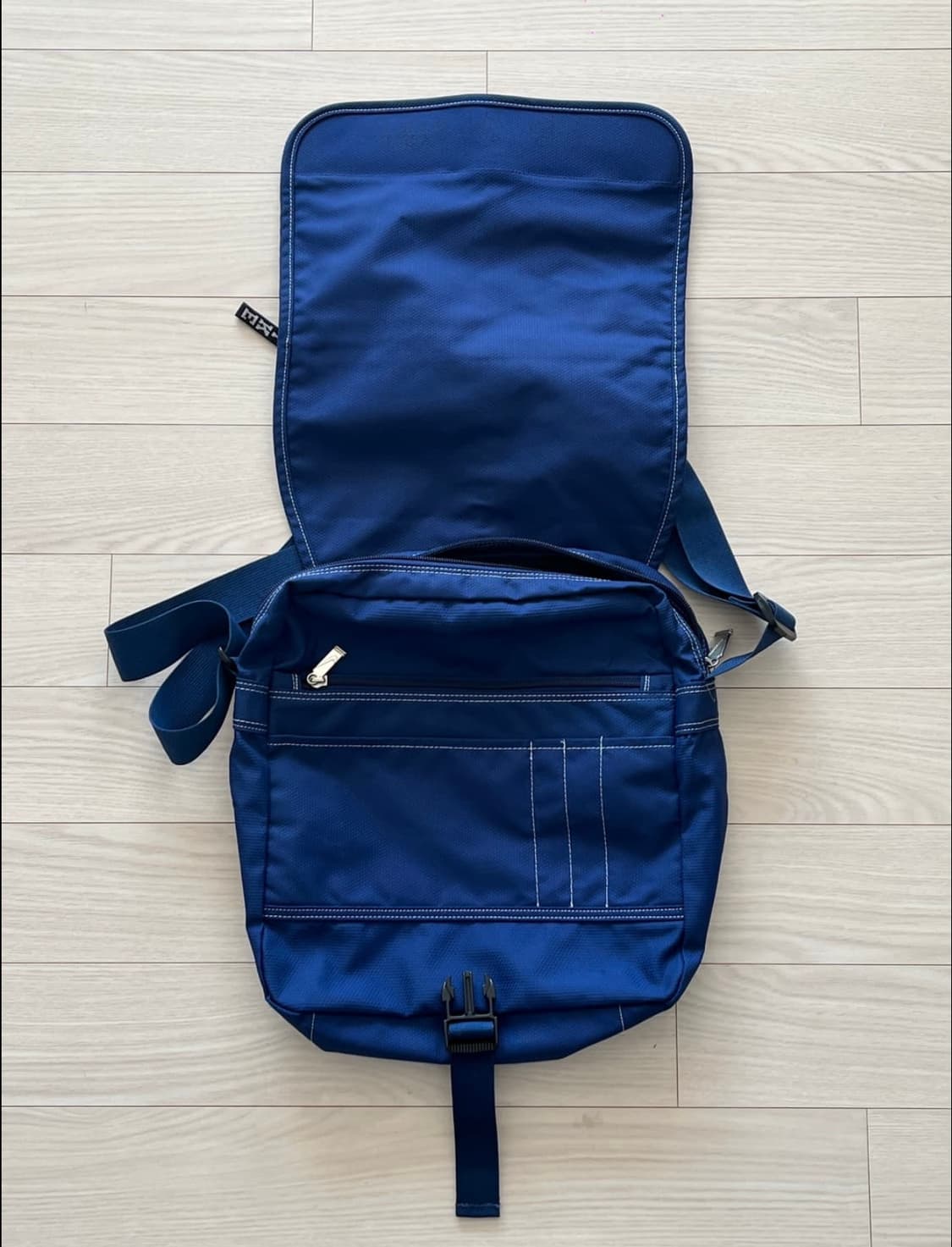 나이키 올드 어글리 90s  메신저백 상품이미지3