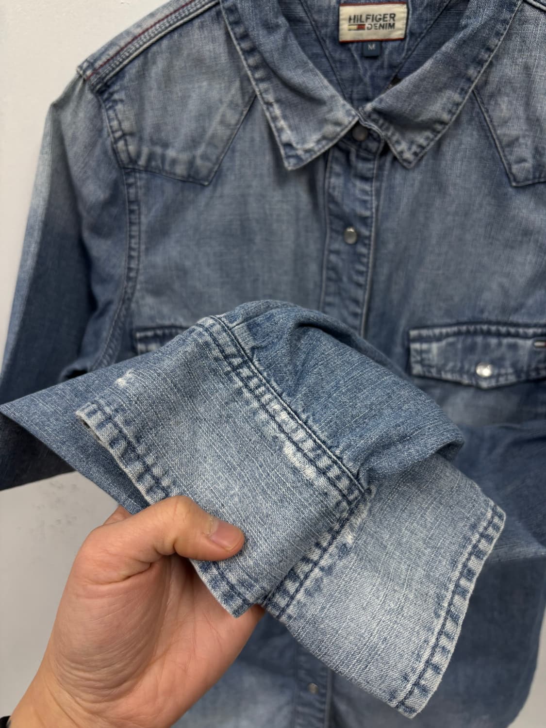 타미힐피거 여성 데님 긴팔셔츠 상품이미지3