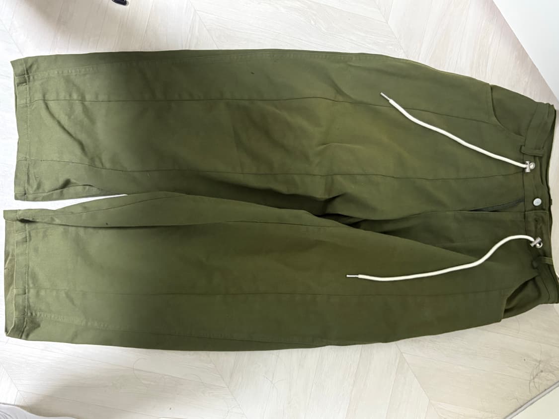 굿라이프웍스 와이드 절개 벌룬팬츠 코튼 카키 S 상품이미지4