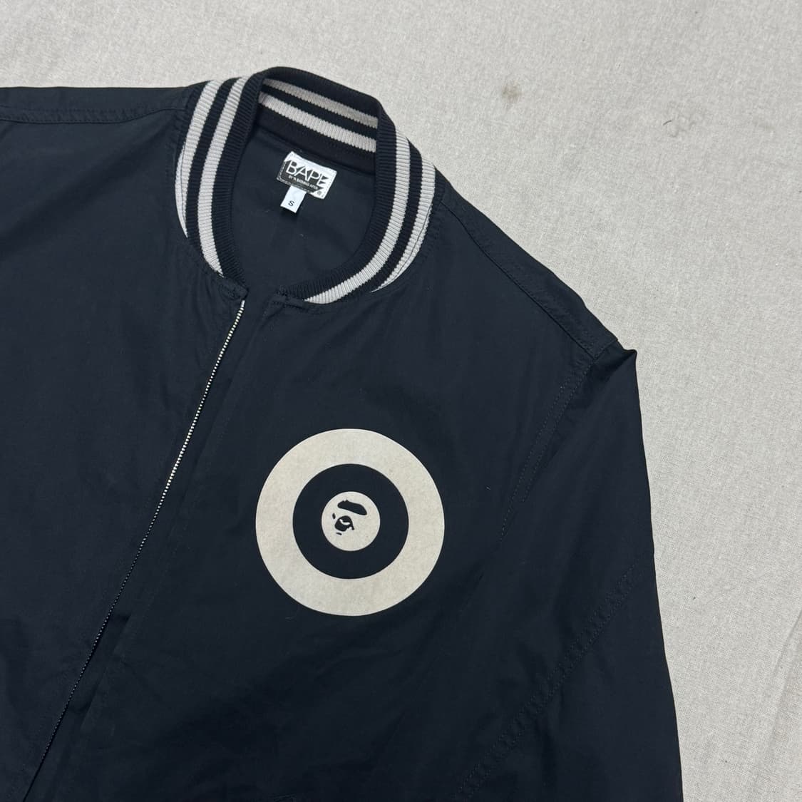 베이프 00s 사루 백로고 투웨이 봄버 자켓 S(100) 상품이미지4