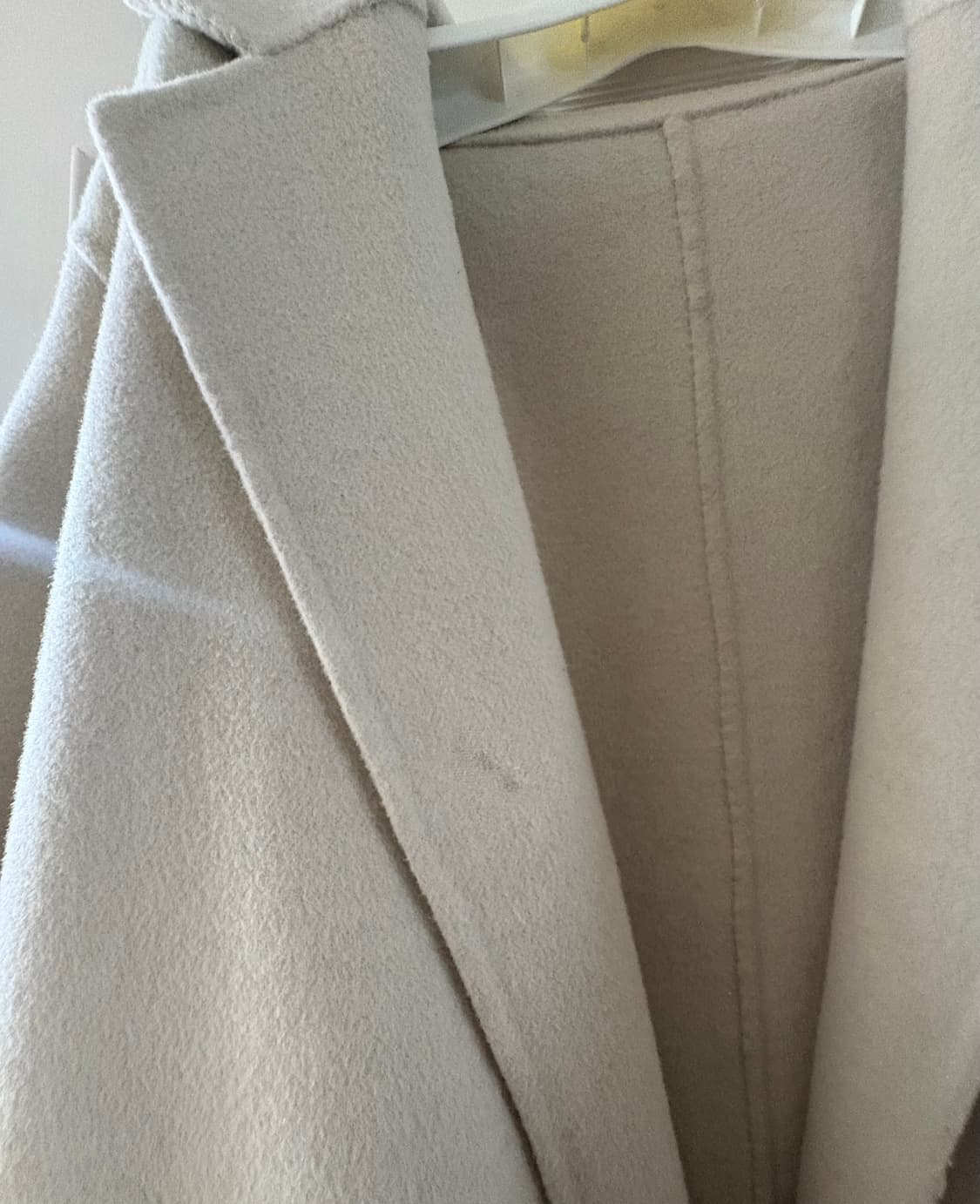 이퓨 아이보리 핸드메이드 하프 코트 상품이미지5