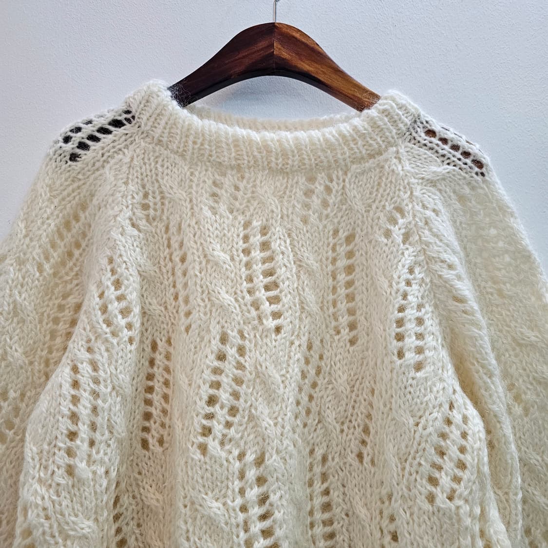 아이보리 아란니트 루즈핏 겨울 스웨터

 상품이미지2