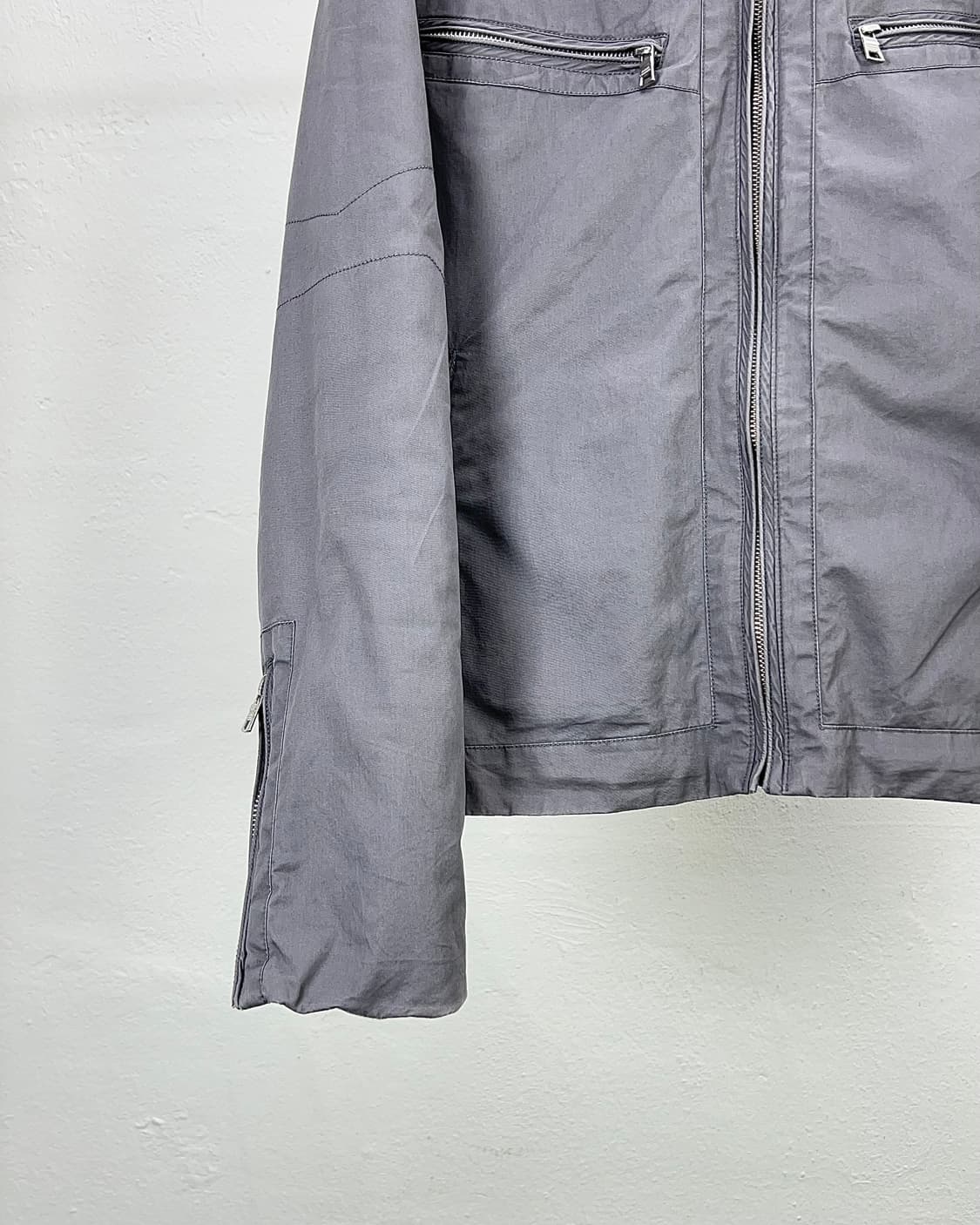 아르마니 익스체인지 라이트 그레이 기믹 지퍼 라이더 자켓 상품이미지4