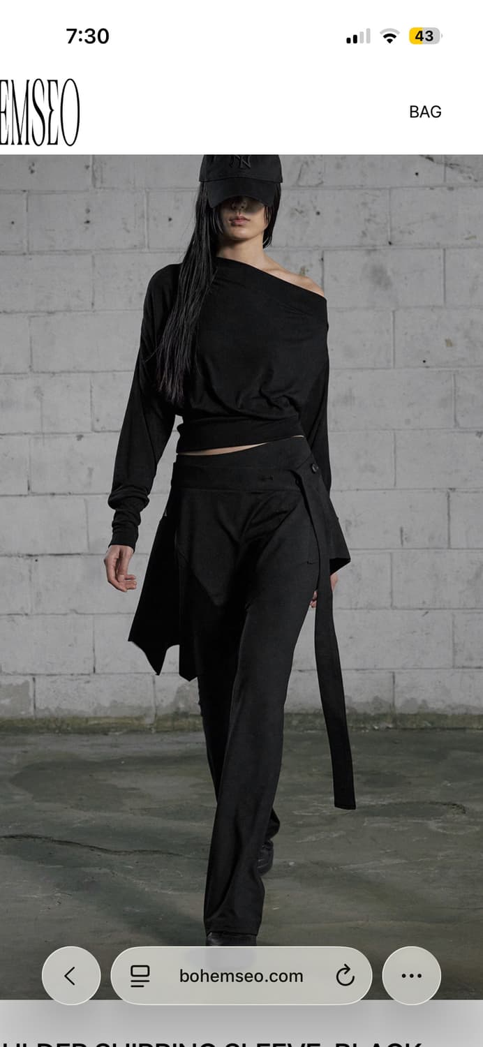 보헤미안서울 SHOULDER SHIRRING SLEEVE, BLACK 상품이미지7