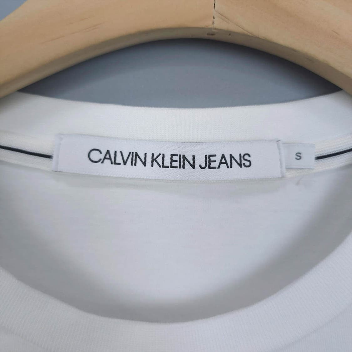 캘빈클라인진 Calvin Klein Jeans 엠보 맨투맨 S 상품이미지5