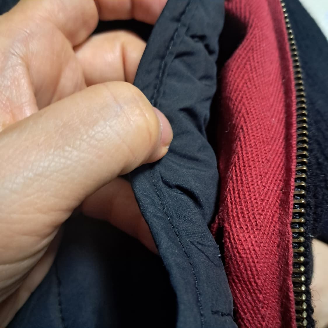 타미힐피거 남성 니트집업 가디건 패딩베스트 내피 M 상품이미지9