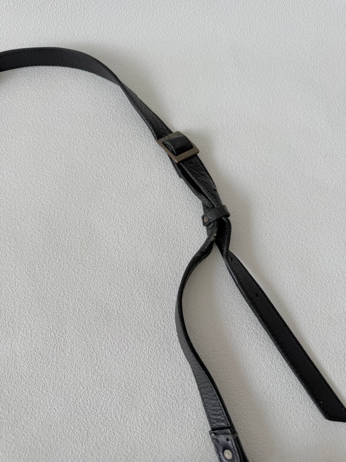 유르트(YURT) 레더 토트 크로스백 상품이미지6