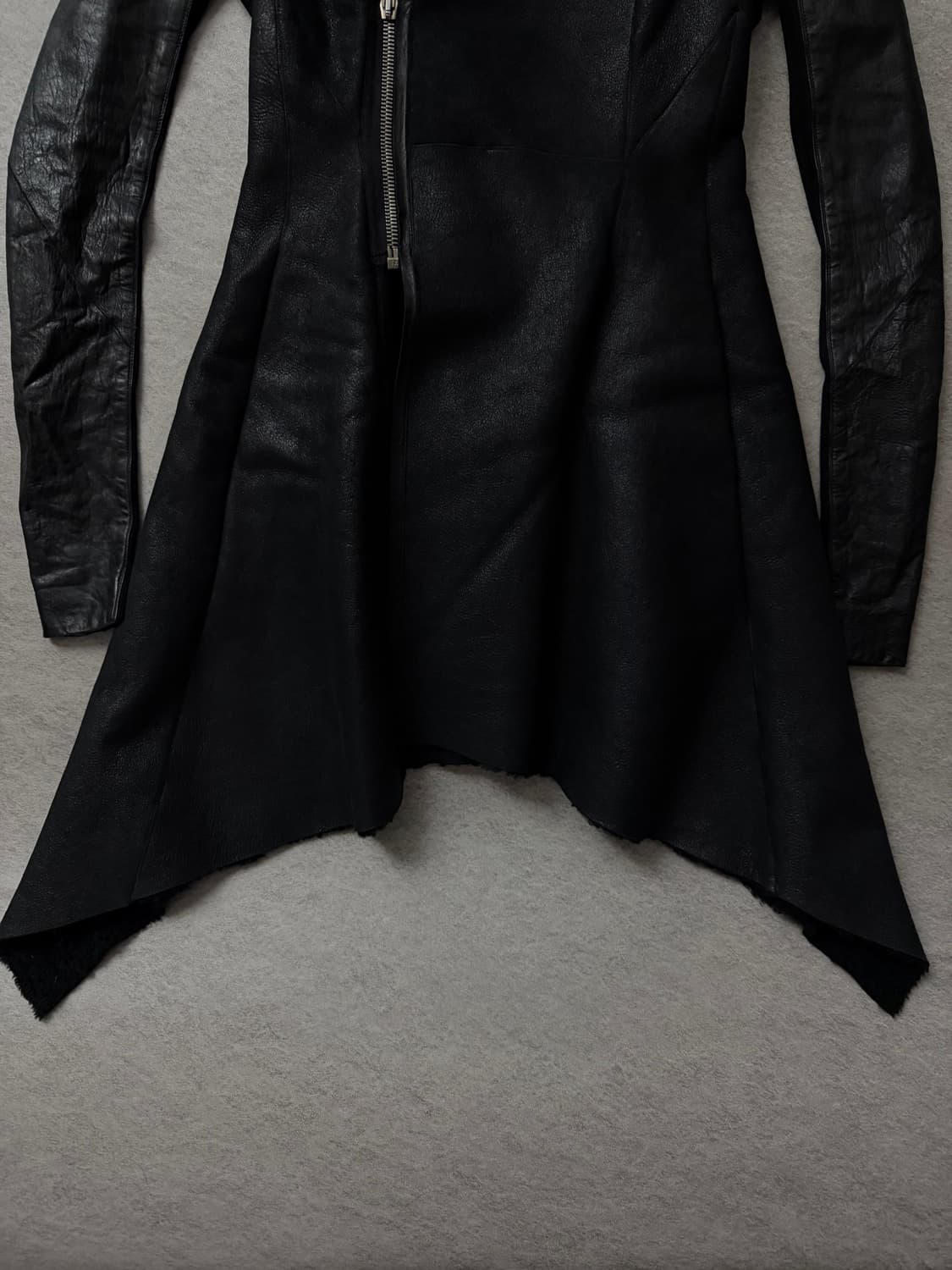 릭오웬스 램스킨 비대칭 롱무스탕 상품이미지5