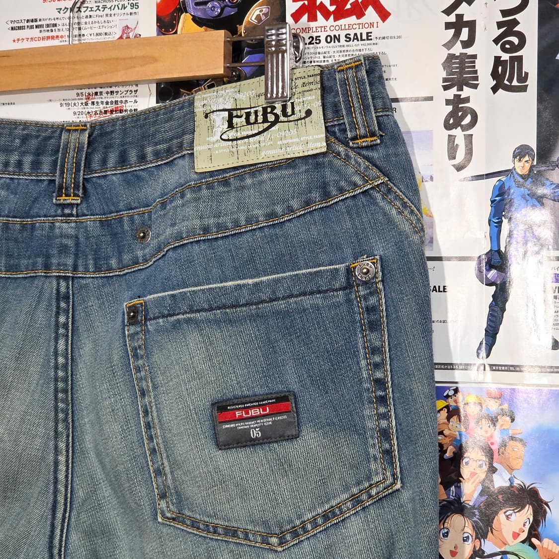 후부 패치 리벳 디테일 워싱 데님 팬츠 상품이미지7