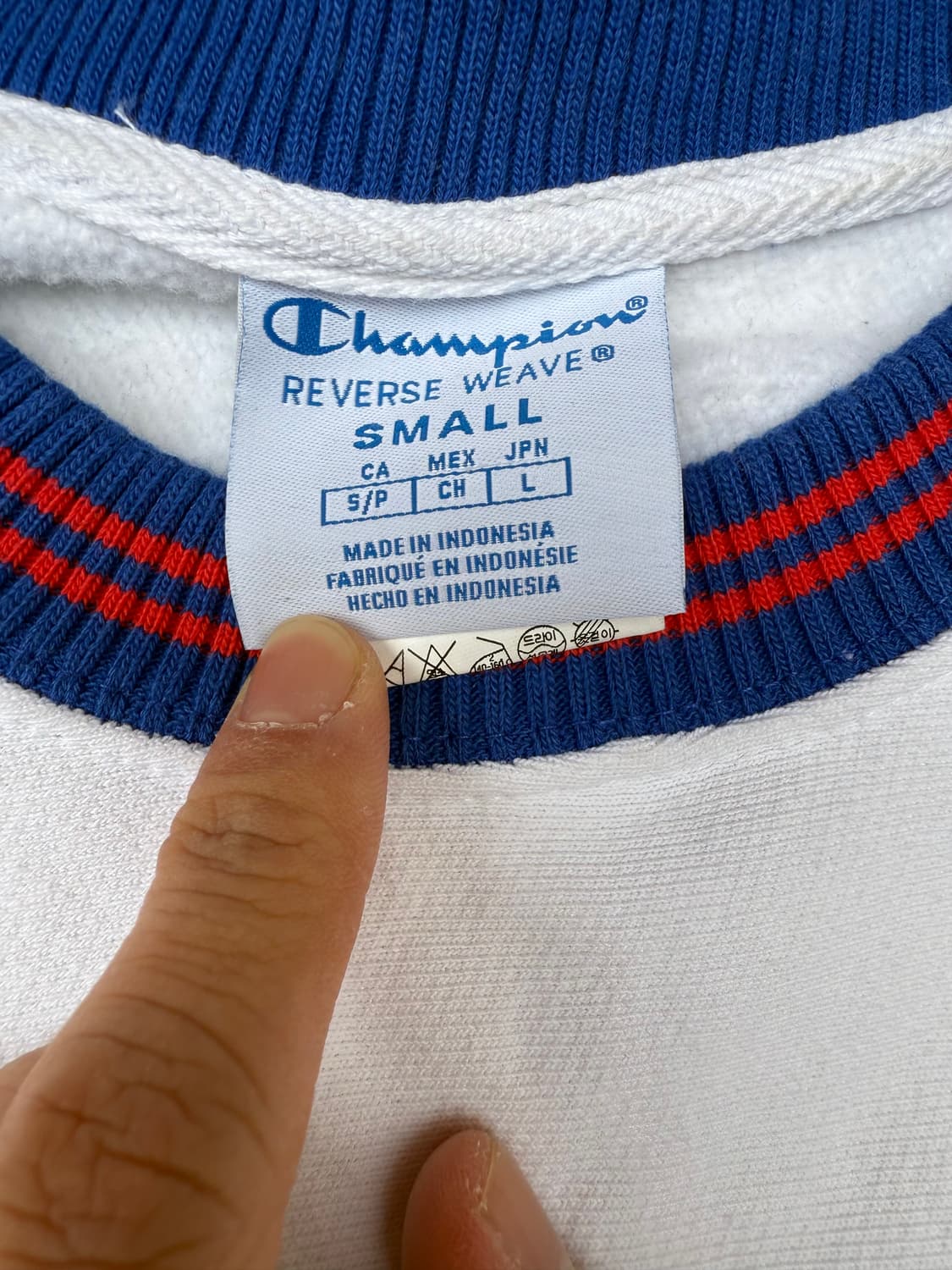 챔피온 화이트 맨투맨 티셔츠 상품이미지2